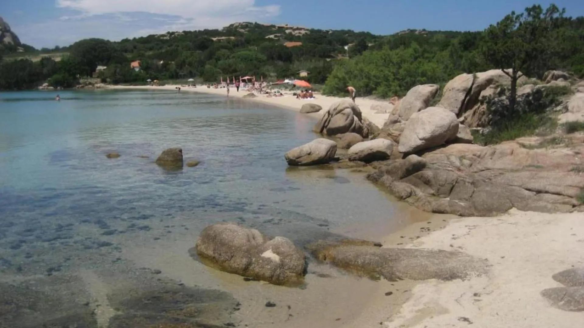 Elegant Apartment Near The Beach Of Baja Sardinia أرتْساكينا بيت للعطل