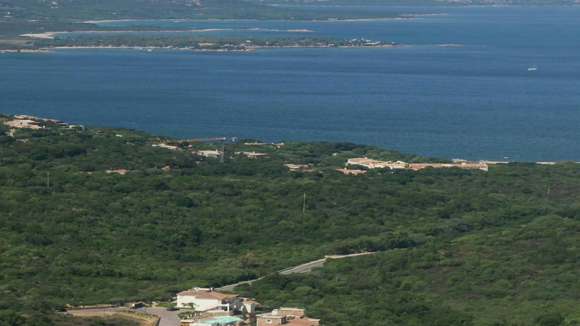Elegant Apartment Near The Beach Of Baja Sardinia أرتْساكينا بيت للعطل