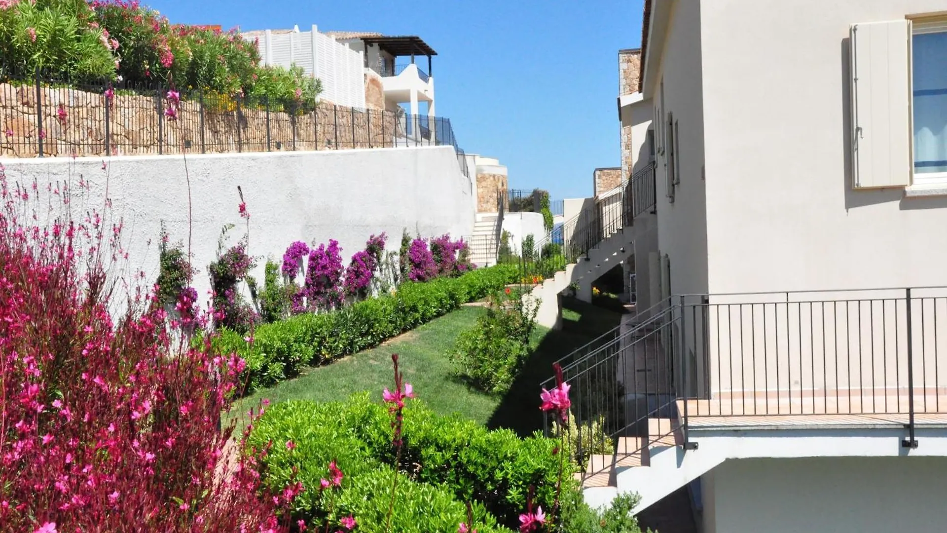 Elegant Apartment Near The Beach Of Baja Sardinia أرتْساكينا
